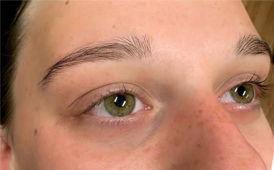 Client’s natural lashes before a lash lift